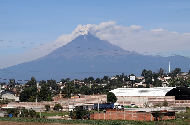Prevén caída de ceniza en 9 municipios por actividad del Popocatépetl
