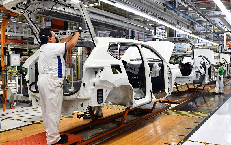 Sedetra reconoce sobre dependencia de la industria automotriz en Puebla
