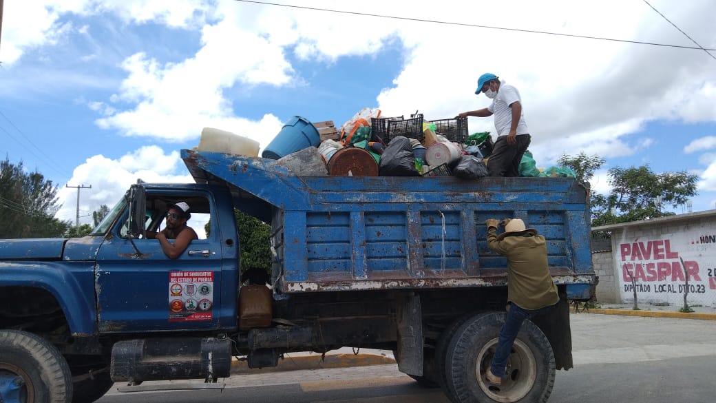 Combaten el dengue en Ahuatempan