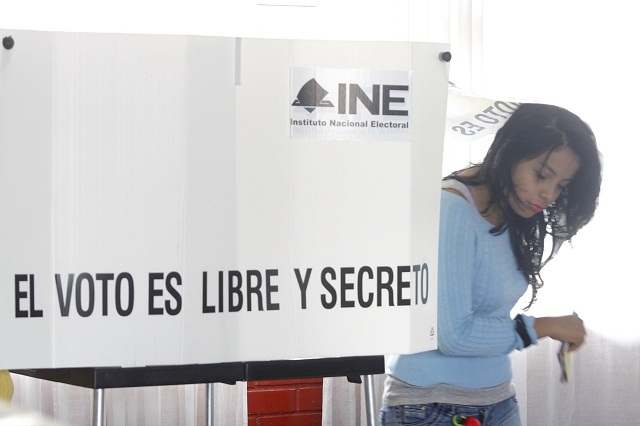 Denuncian que Morena usó erario para campaña de revocación de mandato