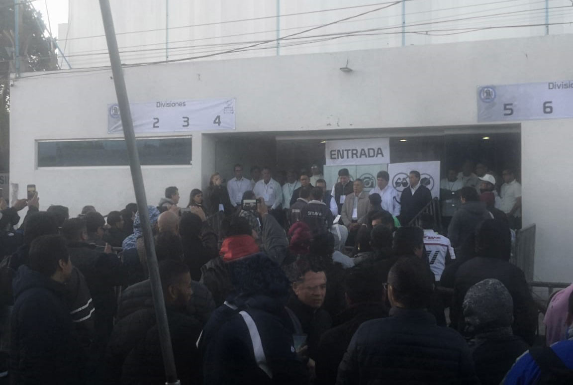 Gran afluencia en votaciones de VW para elegir nuevo líder sindical