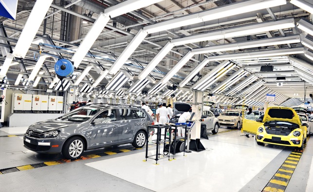 ¿Tienen su aguinaldo? Lo que no hay es coches