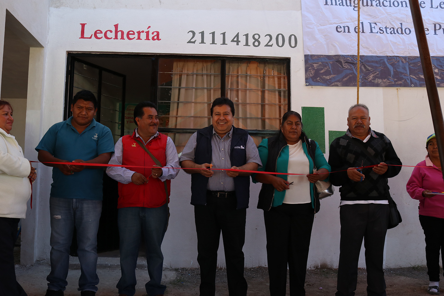 Gobierno Antorchista inaugura lechería Linconsa en Ocoyucan