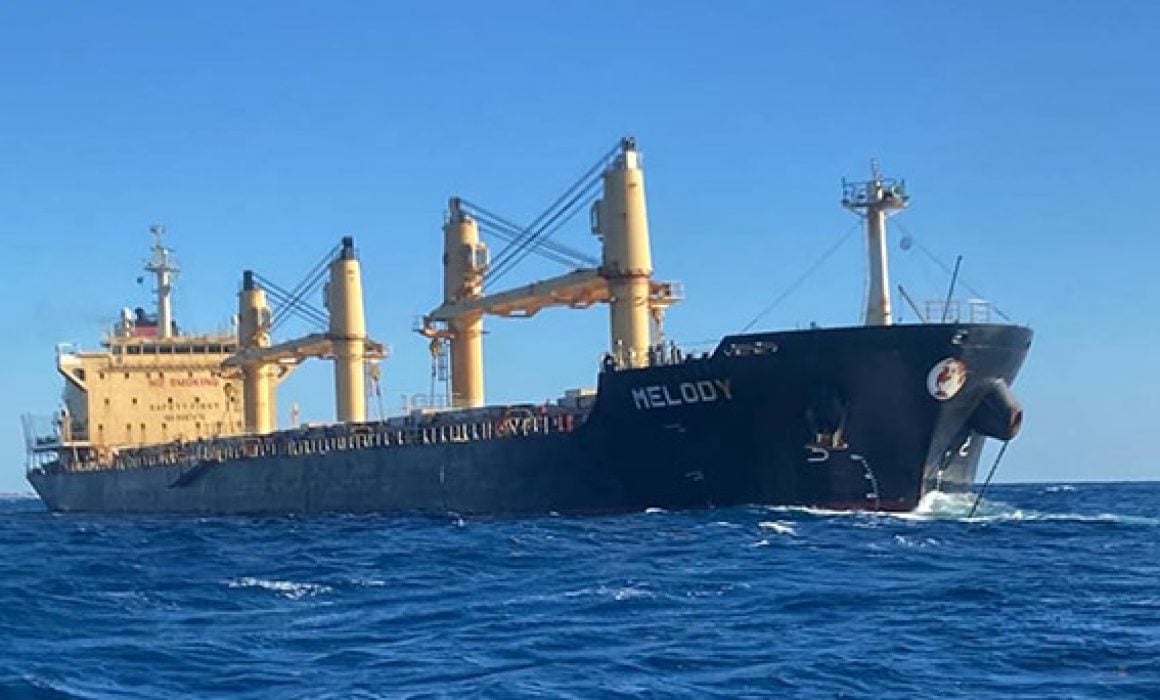 Cargamento de balasto que procede de Cuba arriba a Puerto Morelos