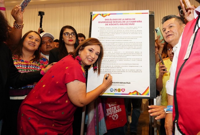 Gálvez firma decálogo para garantizar derechos de la diversidad sexual
