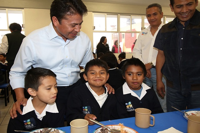 Entrega San Andrés Cholula comedor escolar a primaria de Concepción Guadalupe