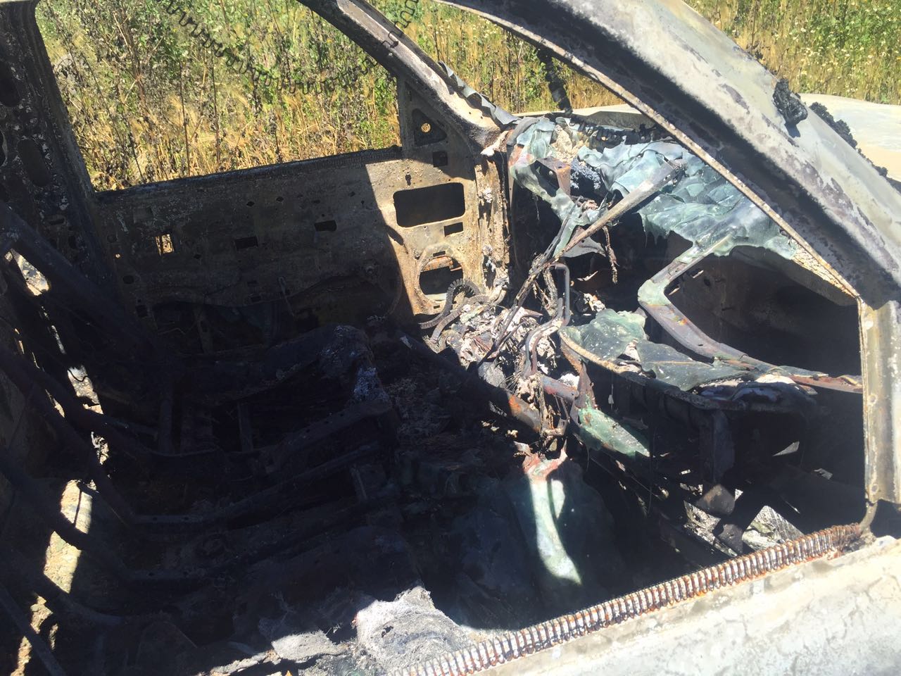 Hallan camioneta calcinada de hombre desaparecido en Serdán