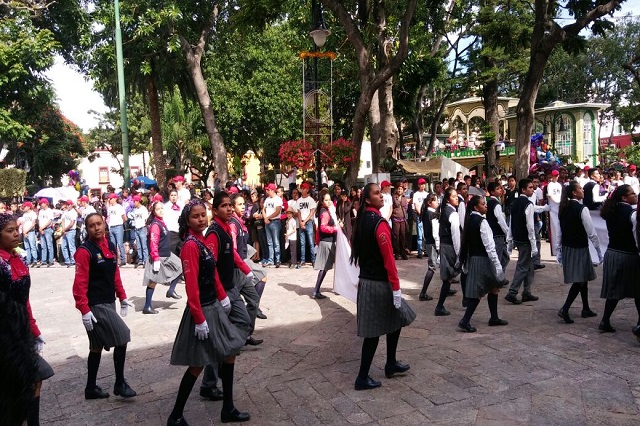 Reconocerán a escuelas que participaron en festejos patrios de Atlixco