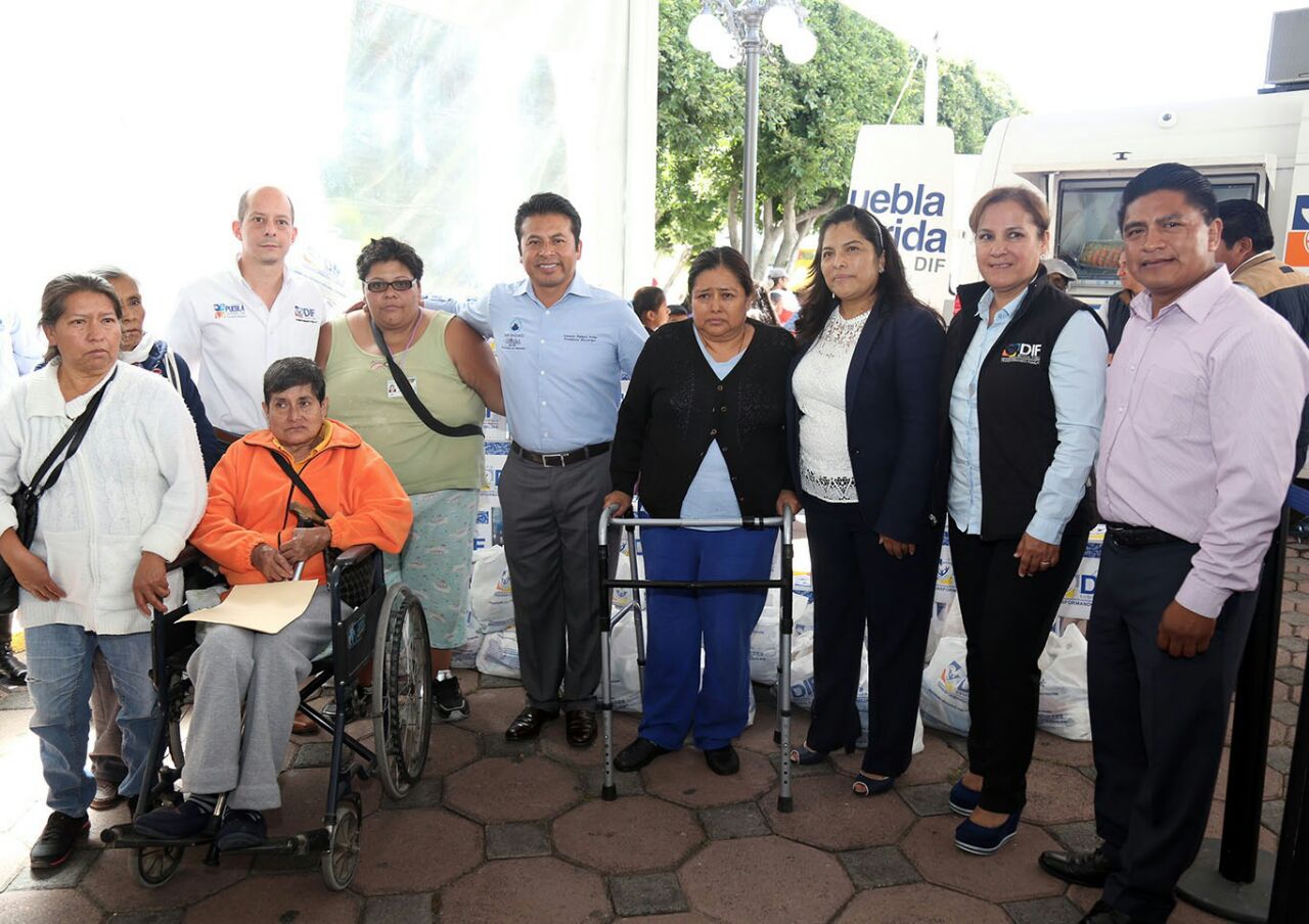 Comuna entrega más de 2 mil 700 despensas en San Andrés Cholula