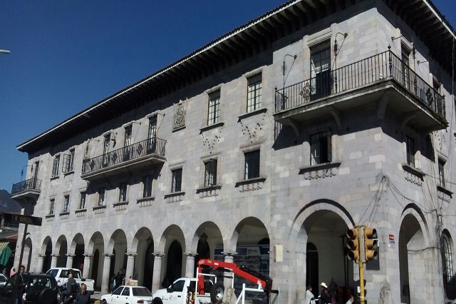 Rotan funcionarios en direcciones del Ayuntamiento de Teziutlán