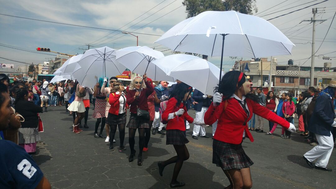 Desfilan por Carnaval Suma de Tradiciones en Texmelucan