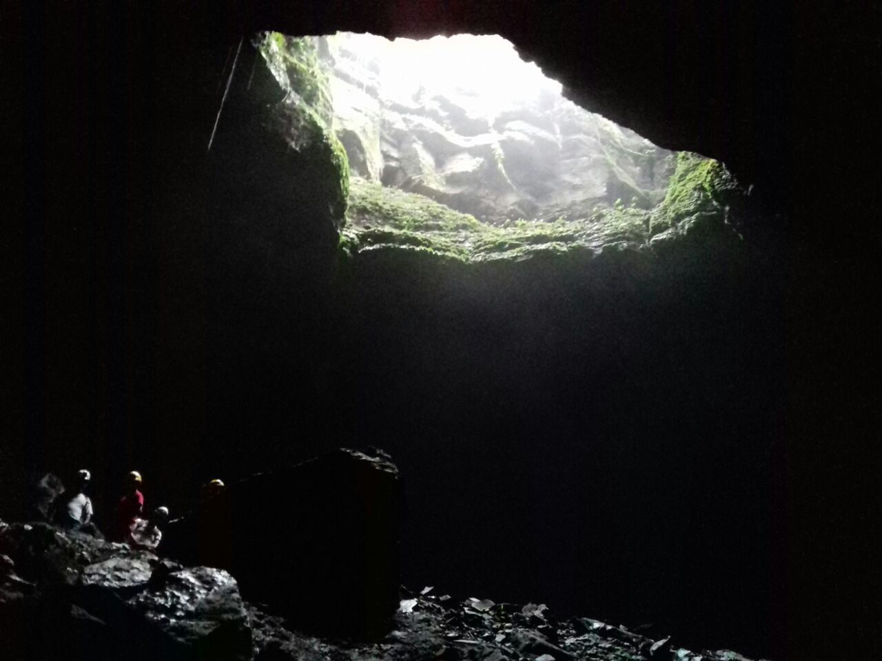 Hombre es rescatado tras 6 días atrapado en gruta de Cuetzalan