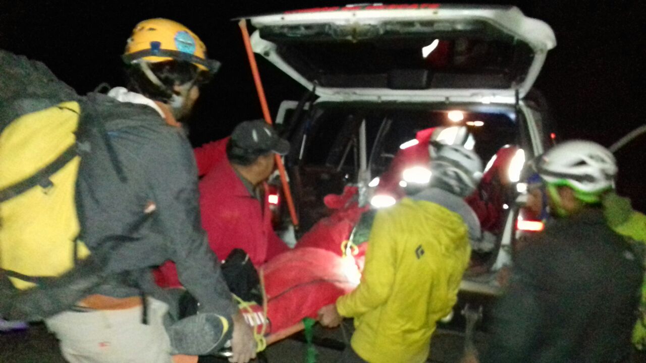 Ahora rescatan a alpinista marroquí herido en el Citlaltépetl