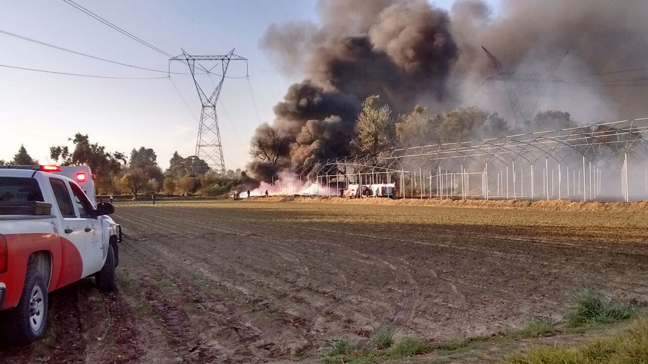 Invernadero se incendia y causa alarma en Texmelucan