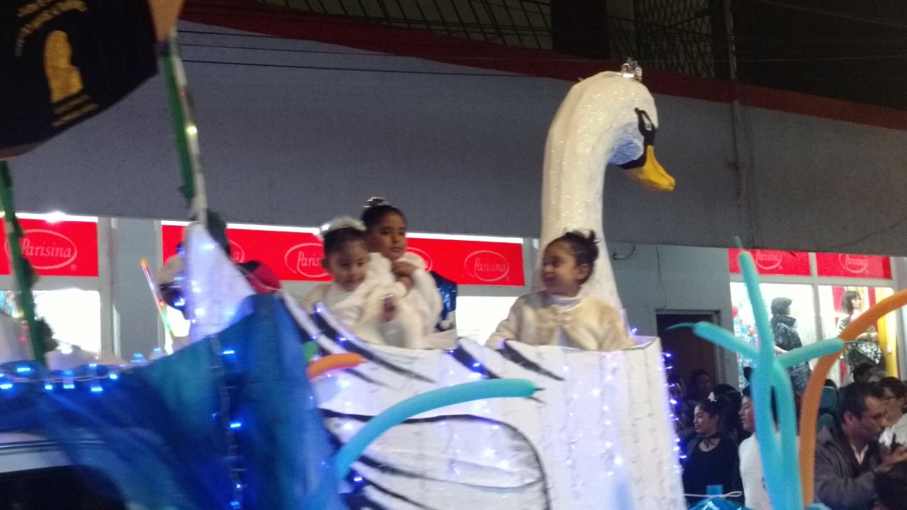 Huauchinango festeja con su Desfile de Invierno