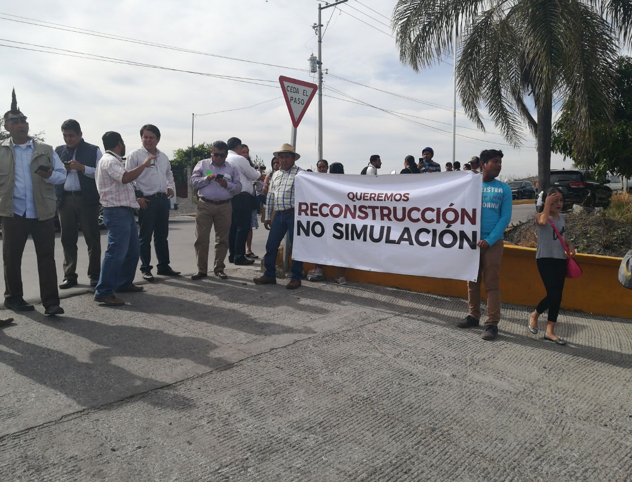 Exigen a EPN no simular reconstrucción en Izúcar de Matamoros