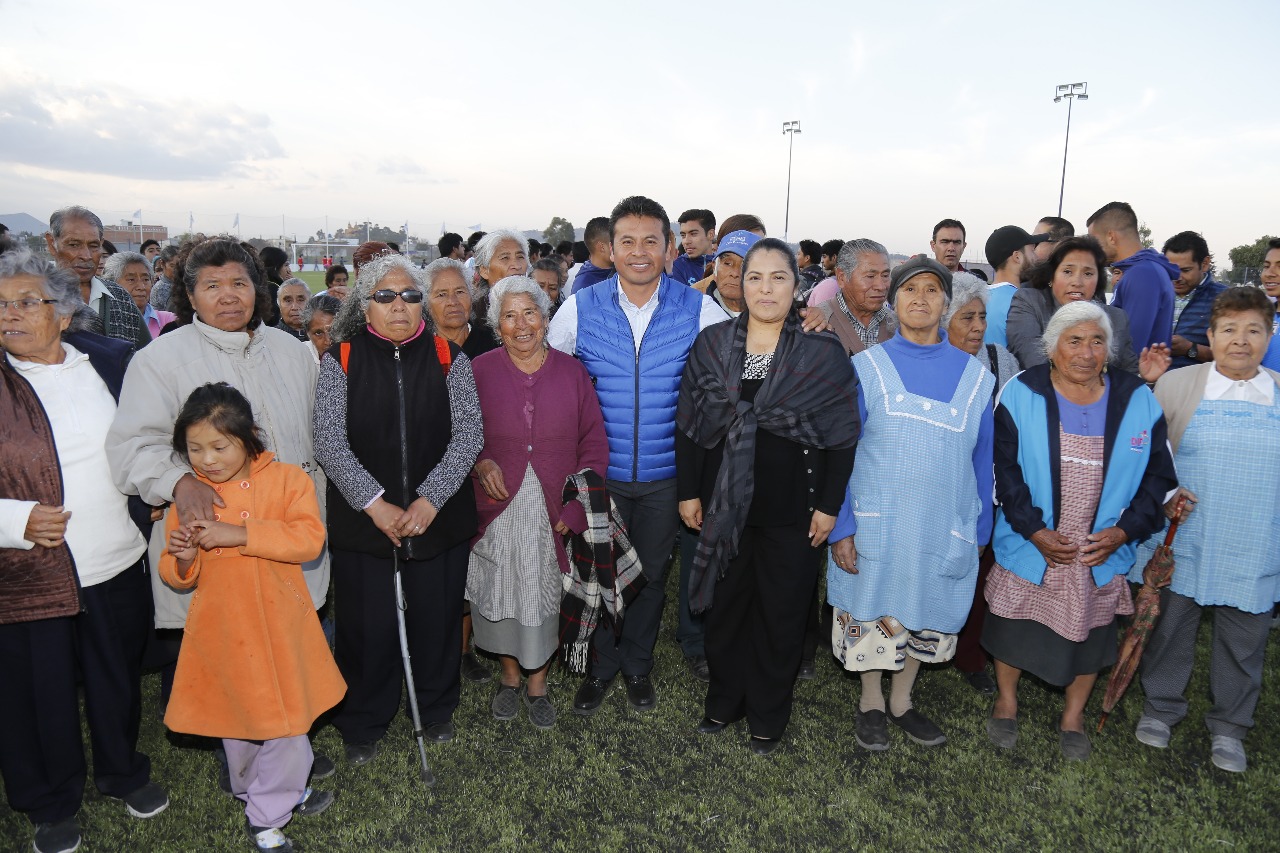 Estrenan Centro Deportivo en San Luis Tehuiloyocan