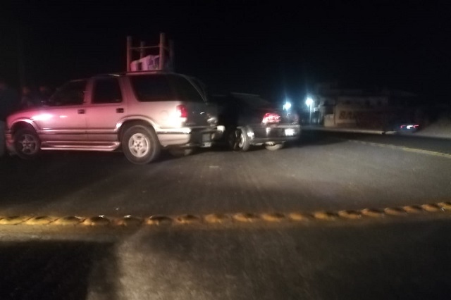 Mueren 2 jóvenes en Quecholac al derrapar su motocicleta