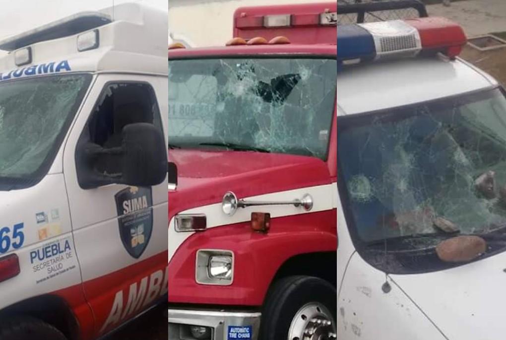 Dañan vehículos de emergencia en enfrentamiento en Acajete