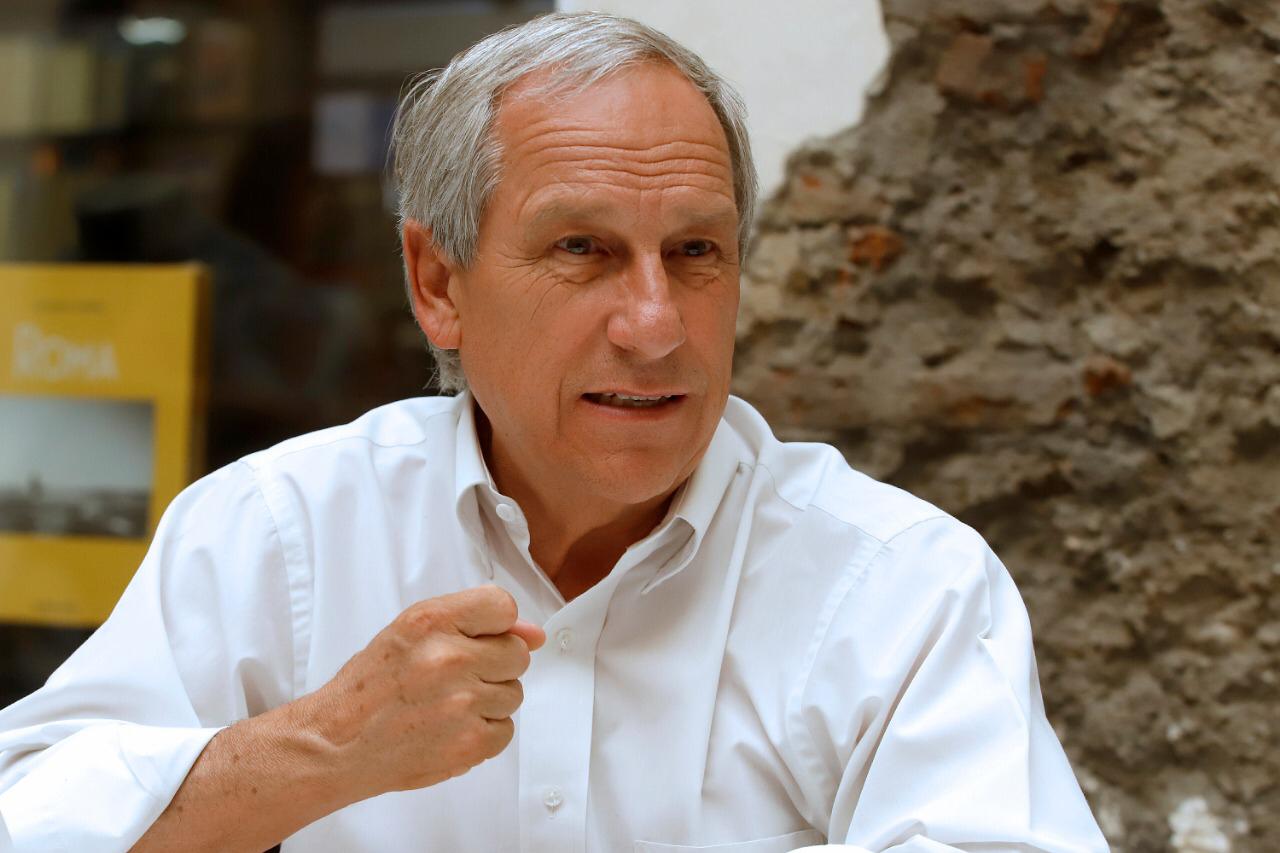 Barbosa no abona a la democracia: Cárdenas