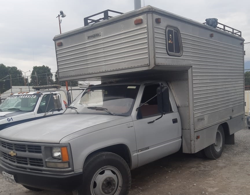 Frustran robo de camioneta en Texmelucan