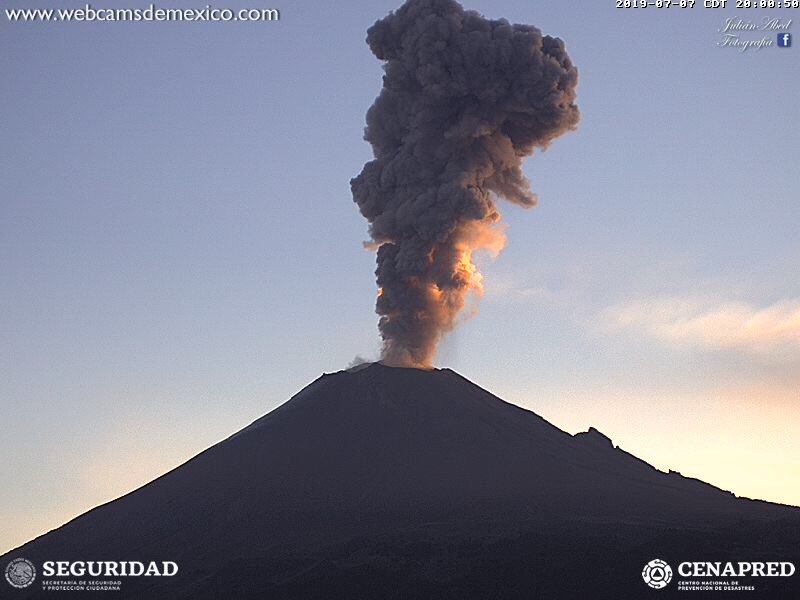 VIDEO Y GALERÍA Sorprende el Popo con fumarolas