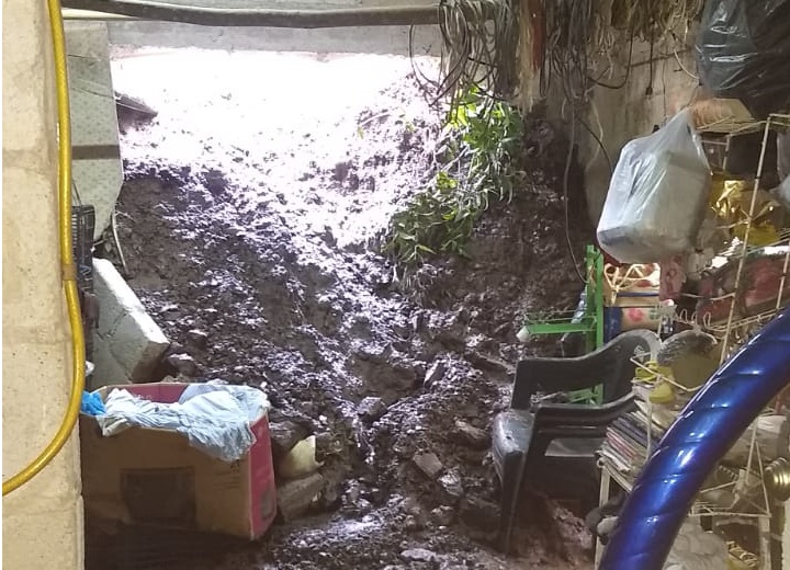 Tras lluvias, hay 30 afectados por deslave en Xicotepec