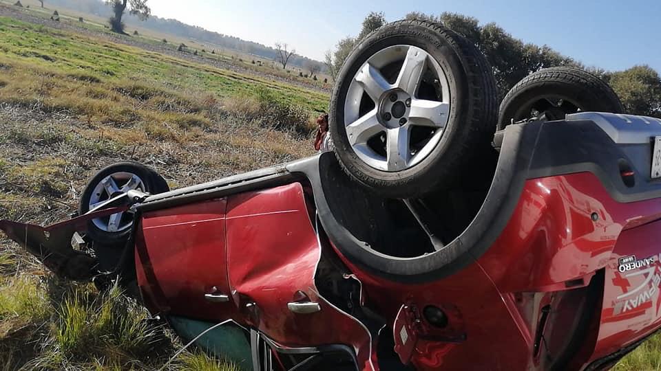 Saleros de Amozoc salen lesionados tras fuerte accidente en Tepeaca