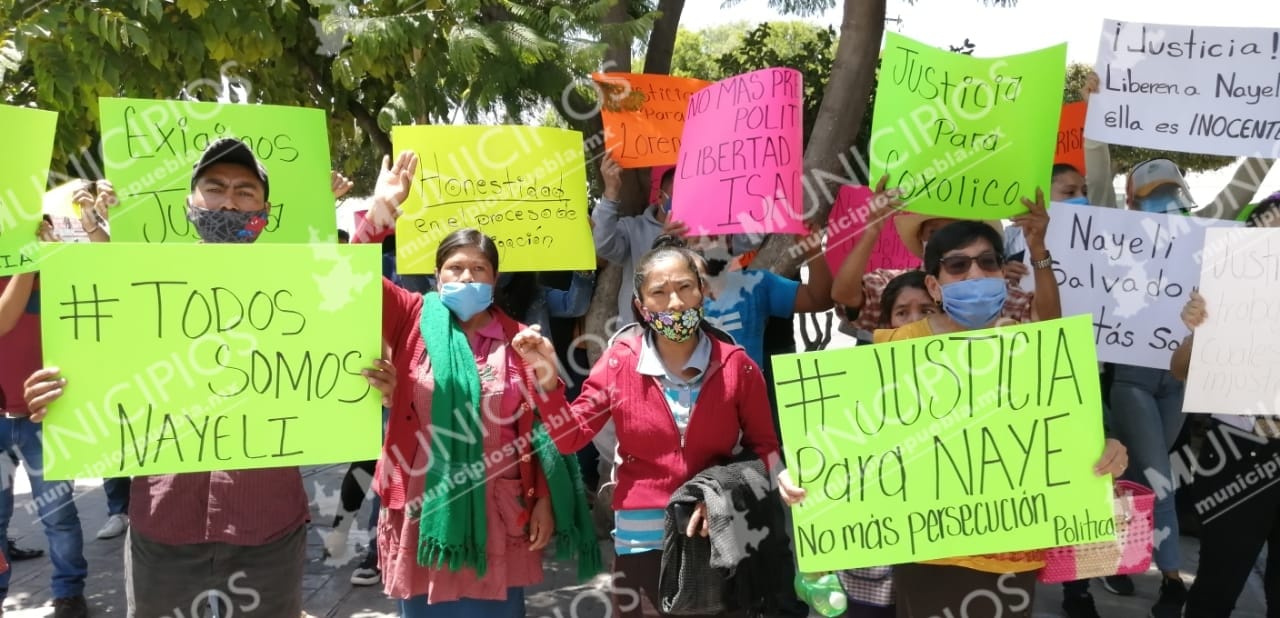 Protestan por detención de mujer durante operativo en Ajalpan