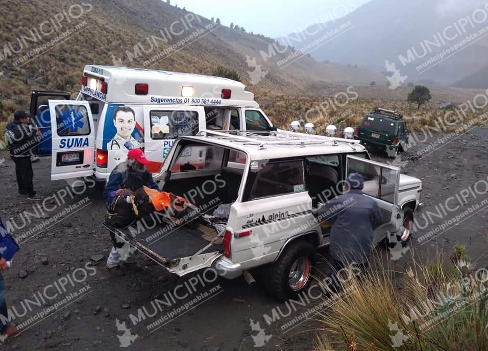 Muere alpinista de 68 años en el Citlaltépetl, su hijo está lesionado