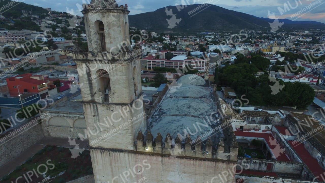 Ex Convento Franciscano de Tecamachalco sigue dañado por sismo 19-S