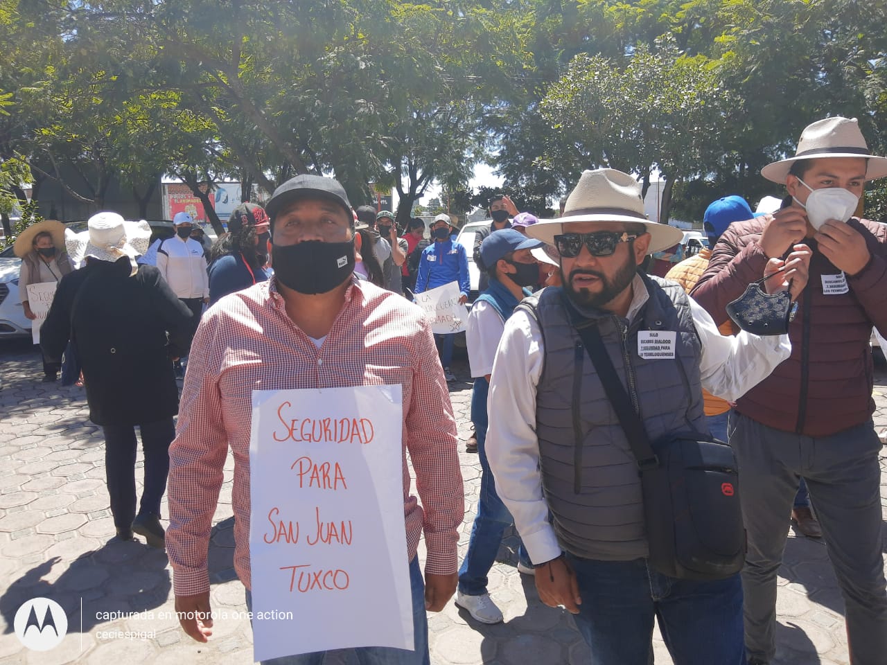 VIDEO Protestan por seguridad vecinos de San Juan Tuxco frente alcaldía de Texmelucan