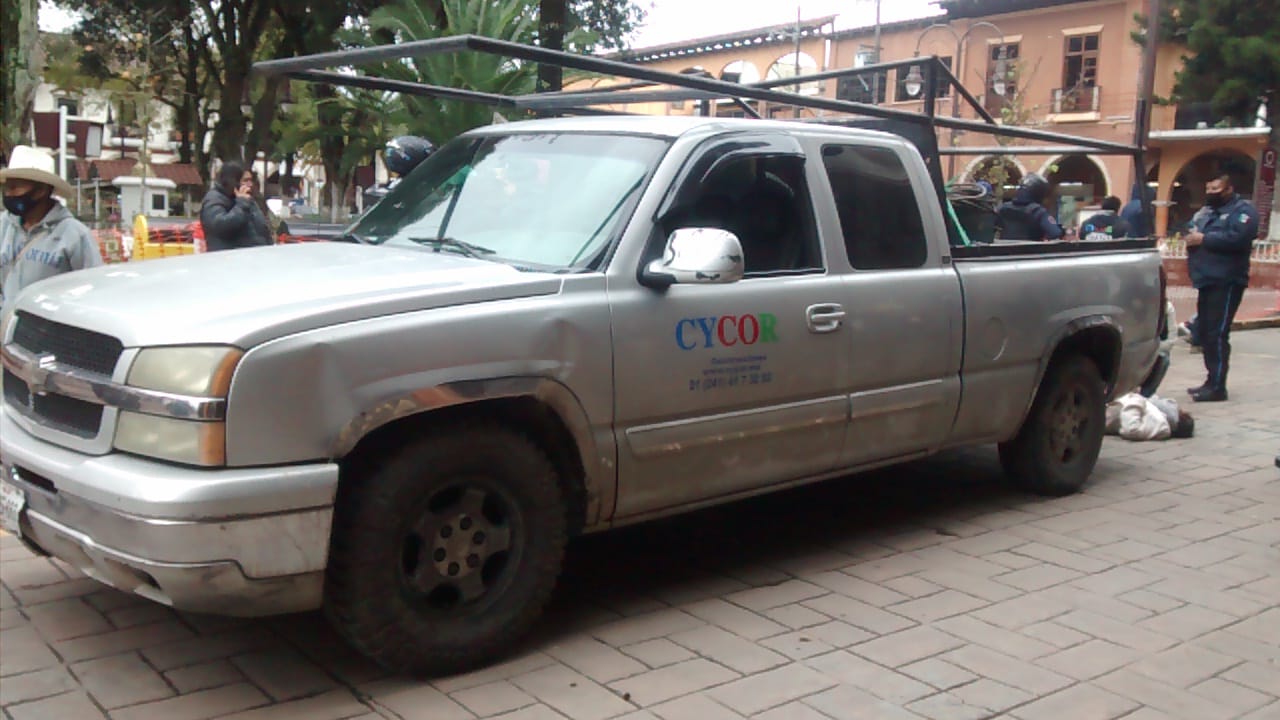 Conductor atropella a mujer en centro de Huauchinango