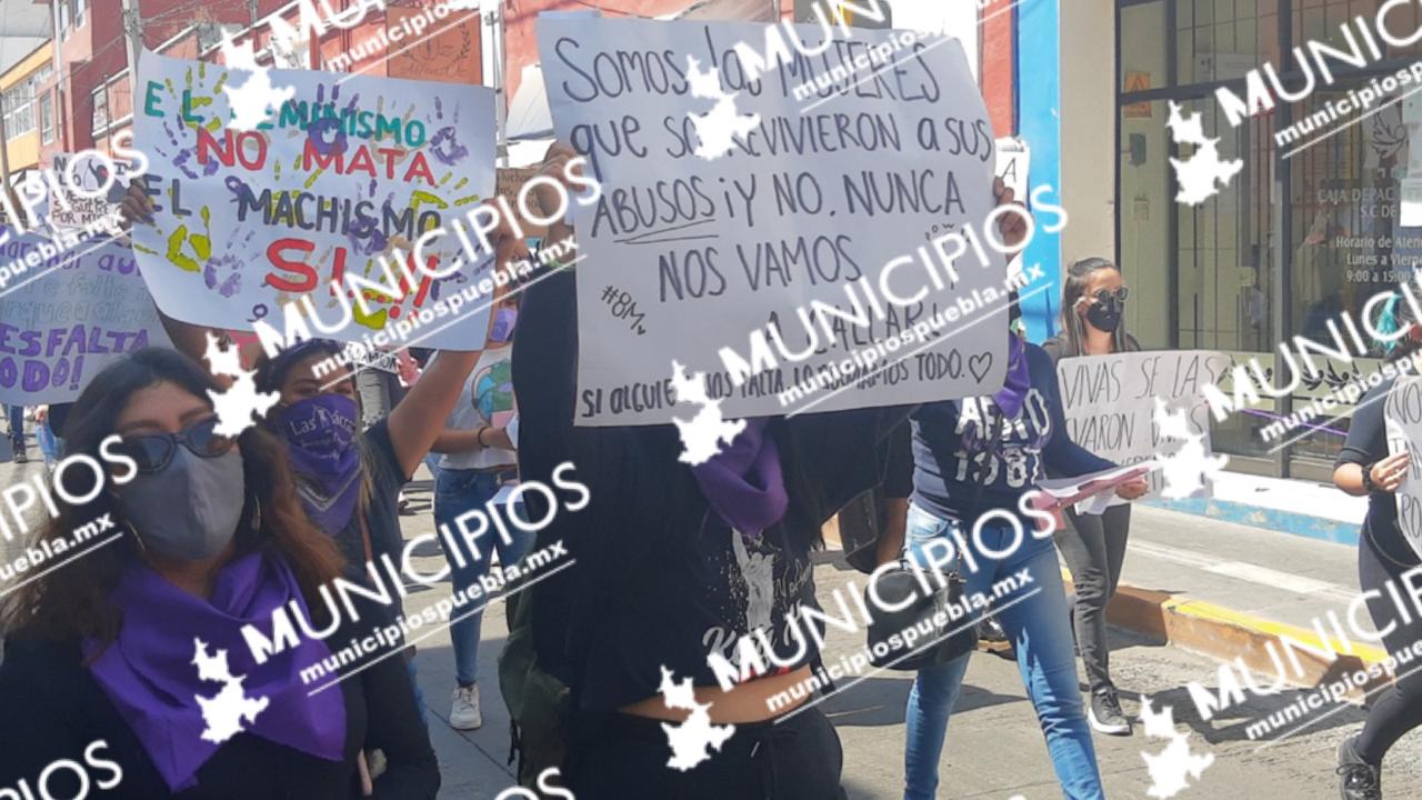 Feministas exigen pare la violencia contra mujeres en Texmelucan