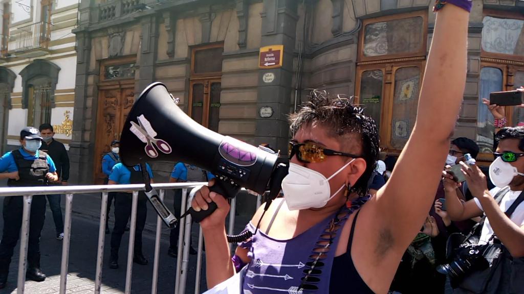 Previo al Día de la Mujer, exigen alto a la violencia y aborto legal en Puebla