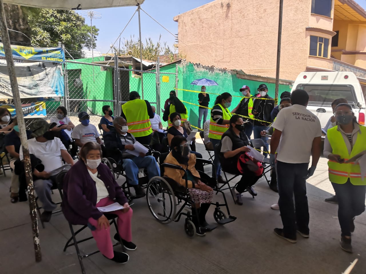 VIDEO En Cuautlancingo inicia vacunación AntiCovid con retraso de hasta 2 horas