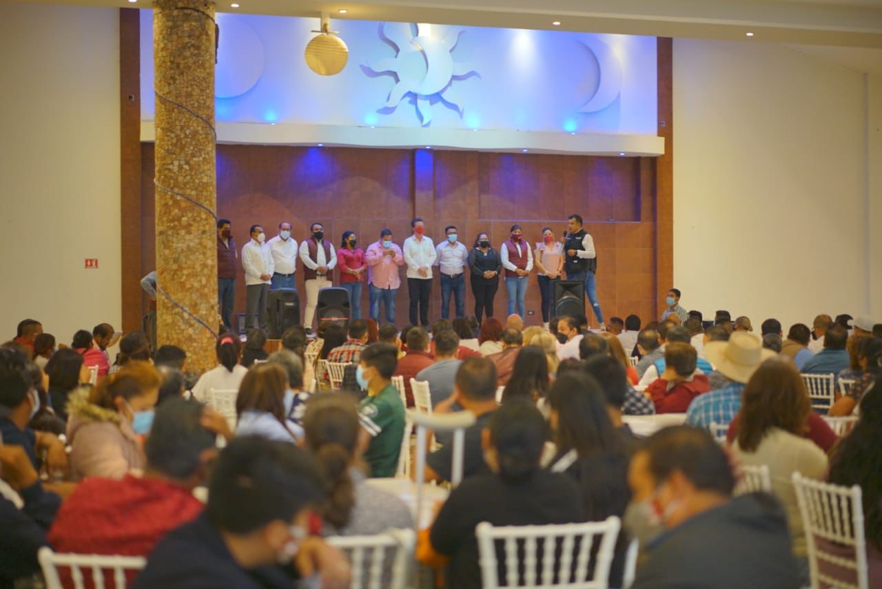 Con 14 puntos de ventaja, cierra campaña Lorenzini en San Pedro Cholula