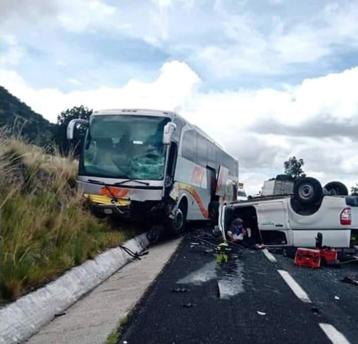 Tras impacto, muere una familia completa en la Amozoc-Perote