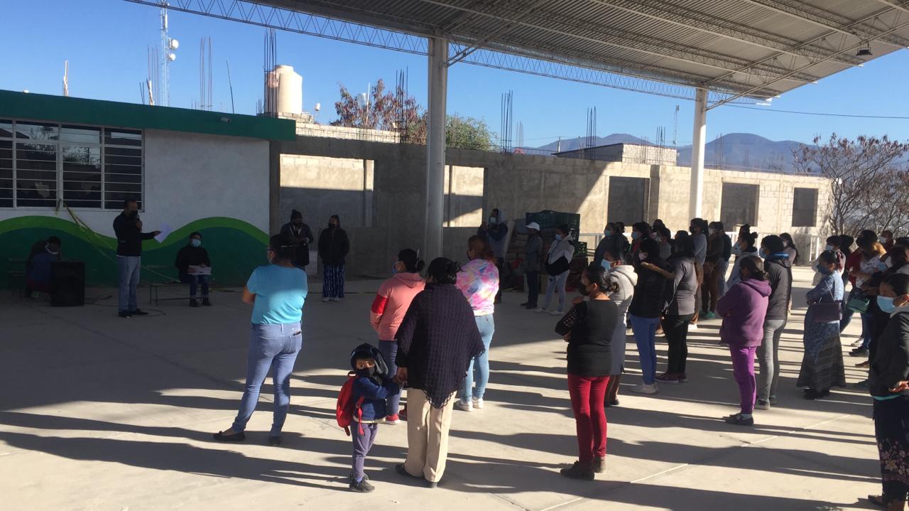 Denuncian fraude de constructora en escuela primaria de Tehuacán 