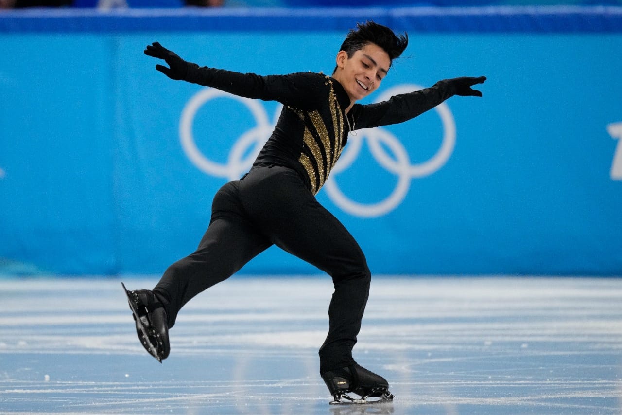 Donovan Carrillo abre temporada con nuevas rutinas en Abierto de Patinaje Artístico en Hong Kong