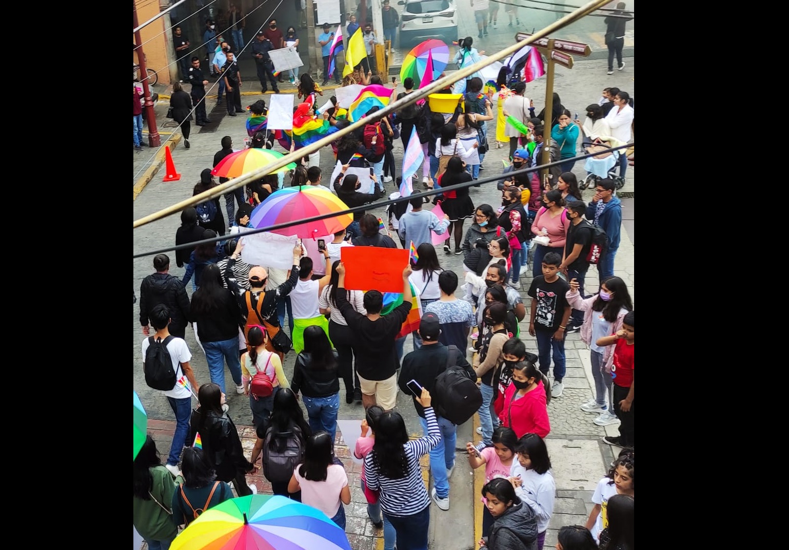 Empleo y alto a la discriminación, pide comunidad LGBT en en Huauchinango
