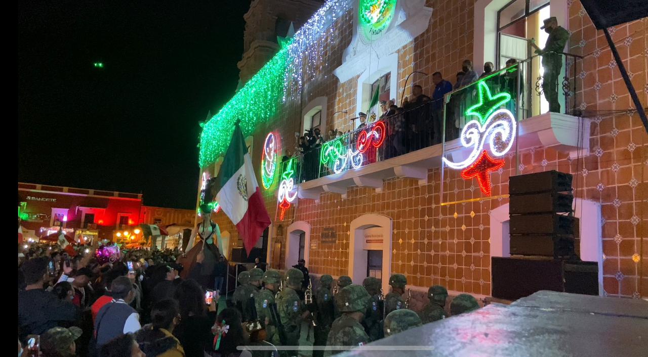 Cumplió Ariadna Ayala con su primer grito de Independencia