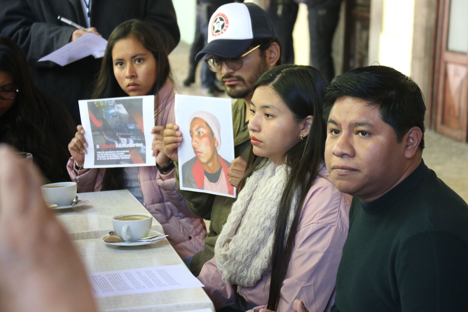 Acusan a policías de Tlaxcala de golpear a estudiantes de la FNERRR