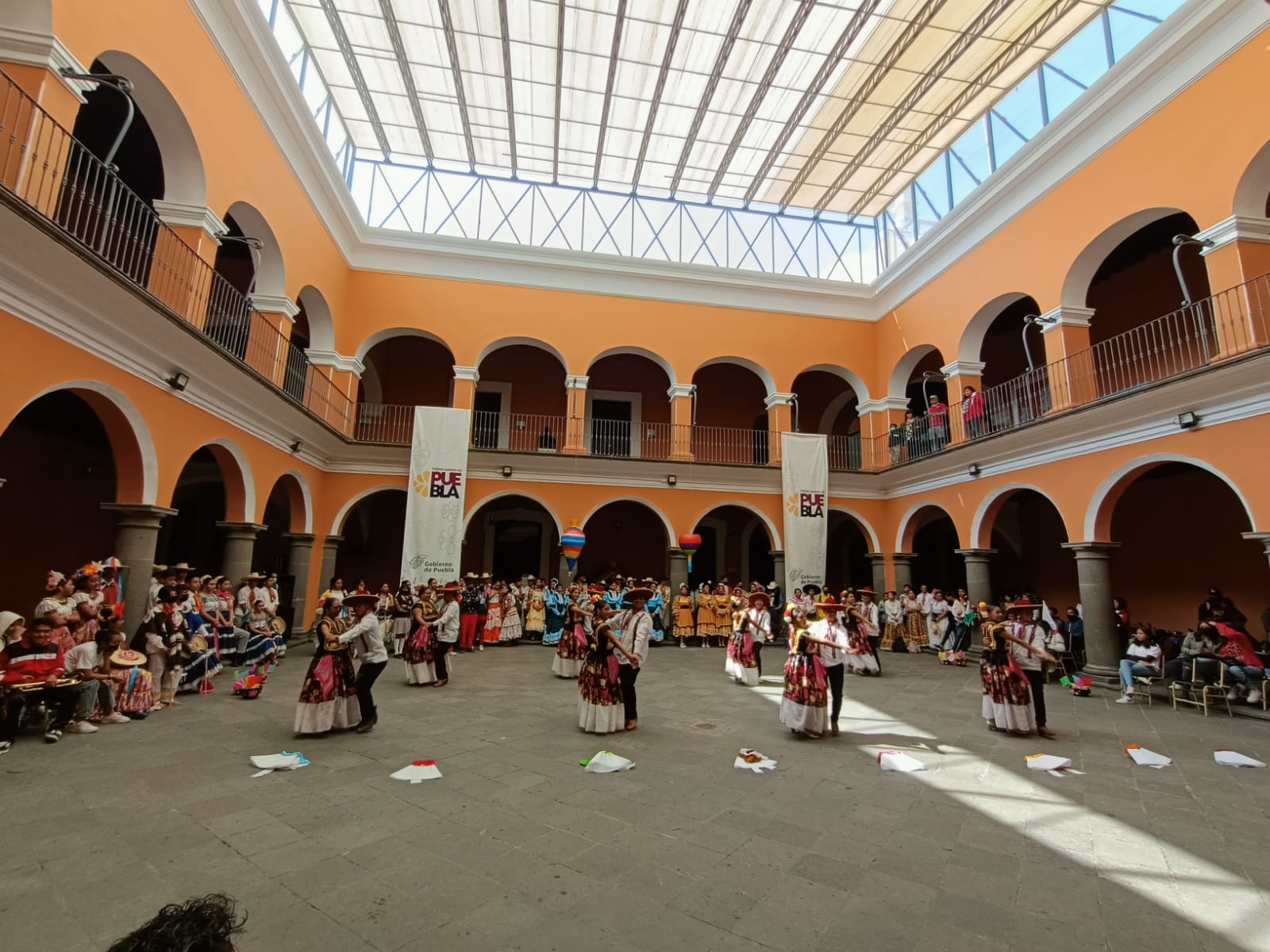 Piden artistas apoyo para trasladarse a la Feria de Tecomatlán