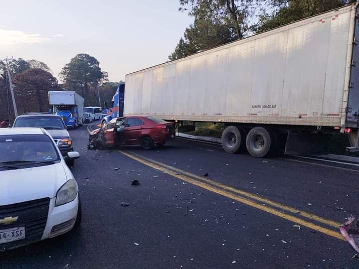 Deja tres heridos carambola en la carretera El Seco-Esperanza