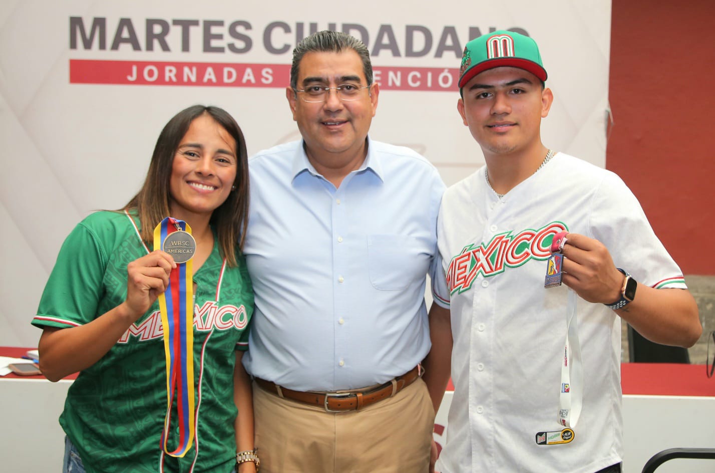 Gobierno de Puebla impulsa deporte entre nuevas generaciones: Sergio Salomón