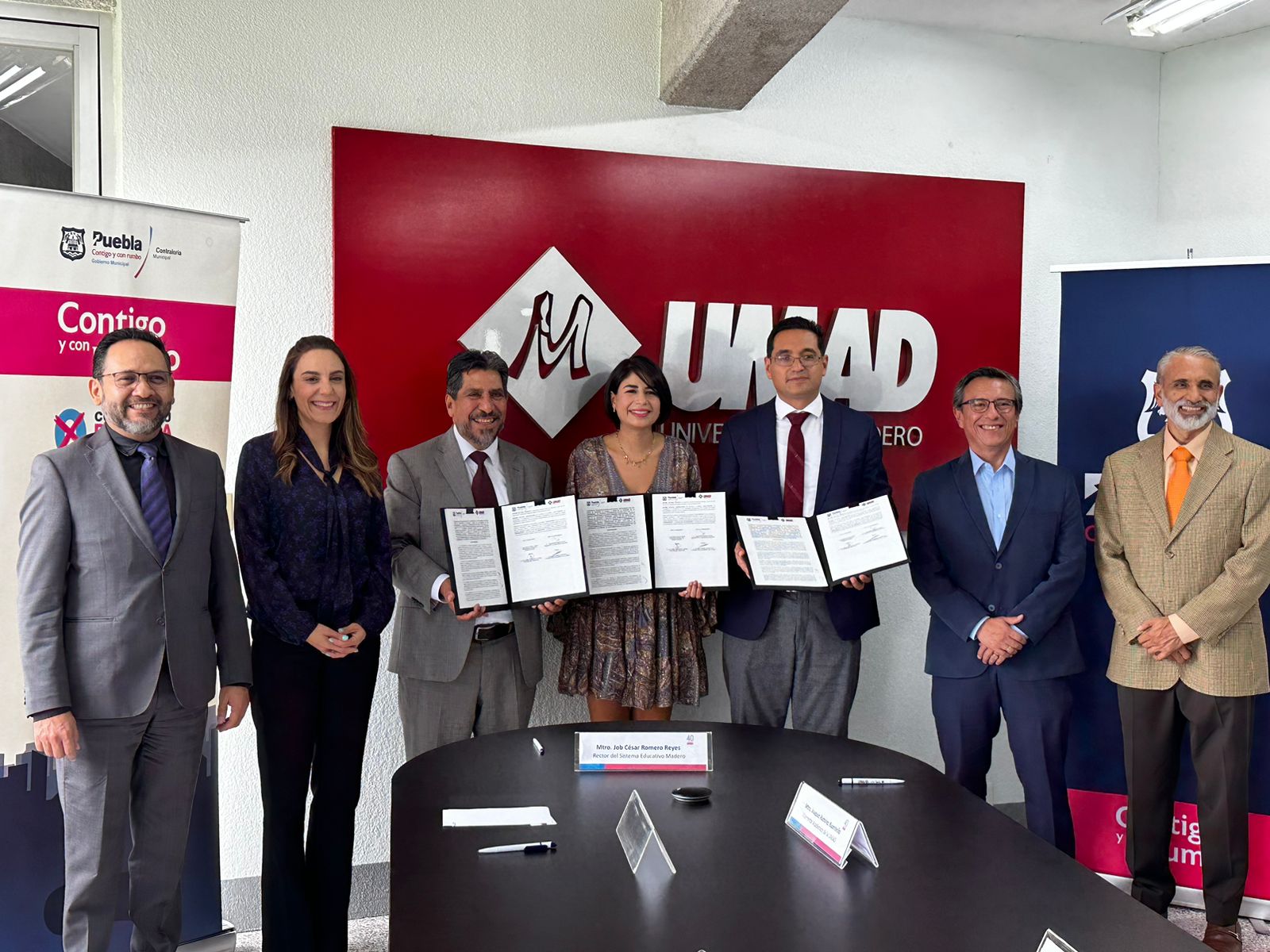 Signan convenio la UMAD y el municipio de Puebla