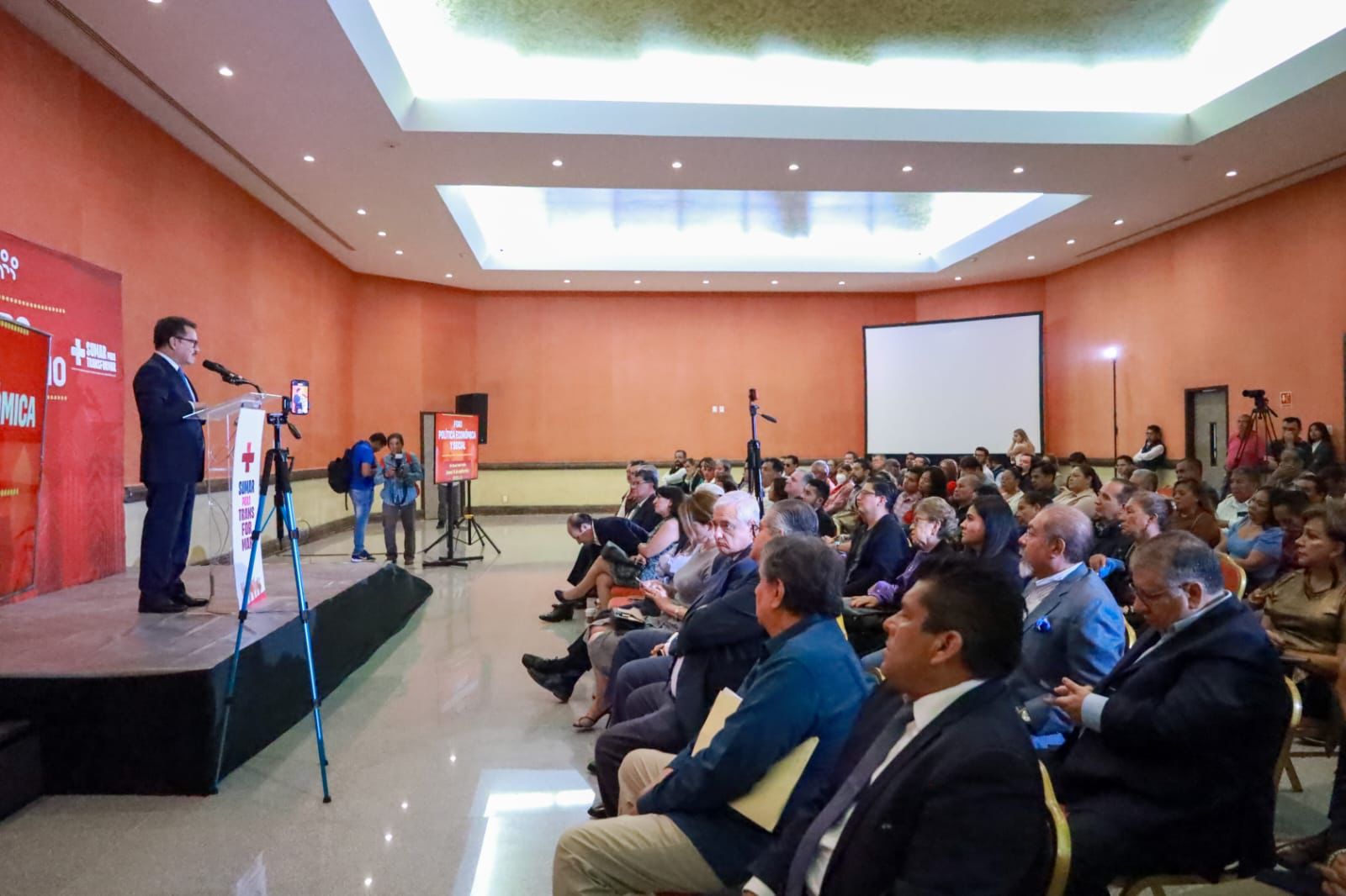 Llevemos a Puebla al lugar que le corresponde: Nacho Mier