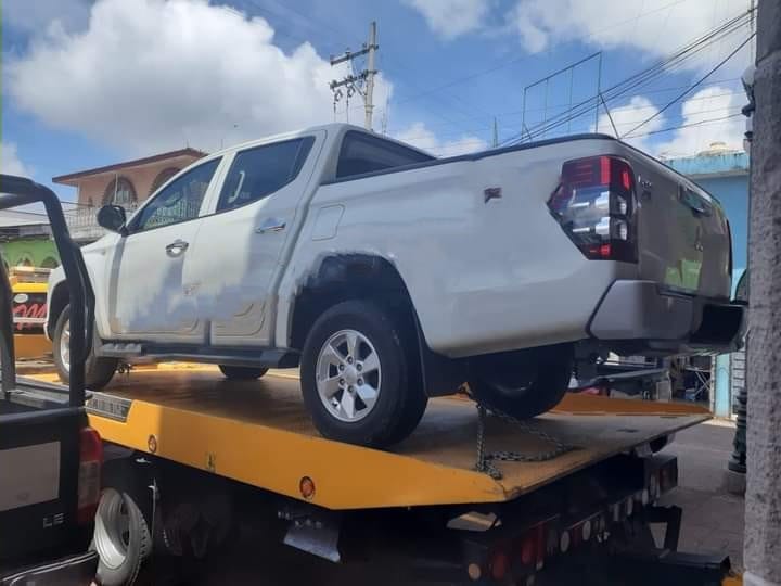 Roban a párroco su camioneta Mitsubishi en Hueytamalco