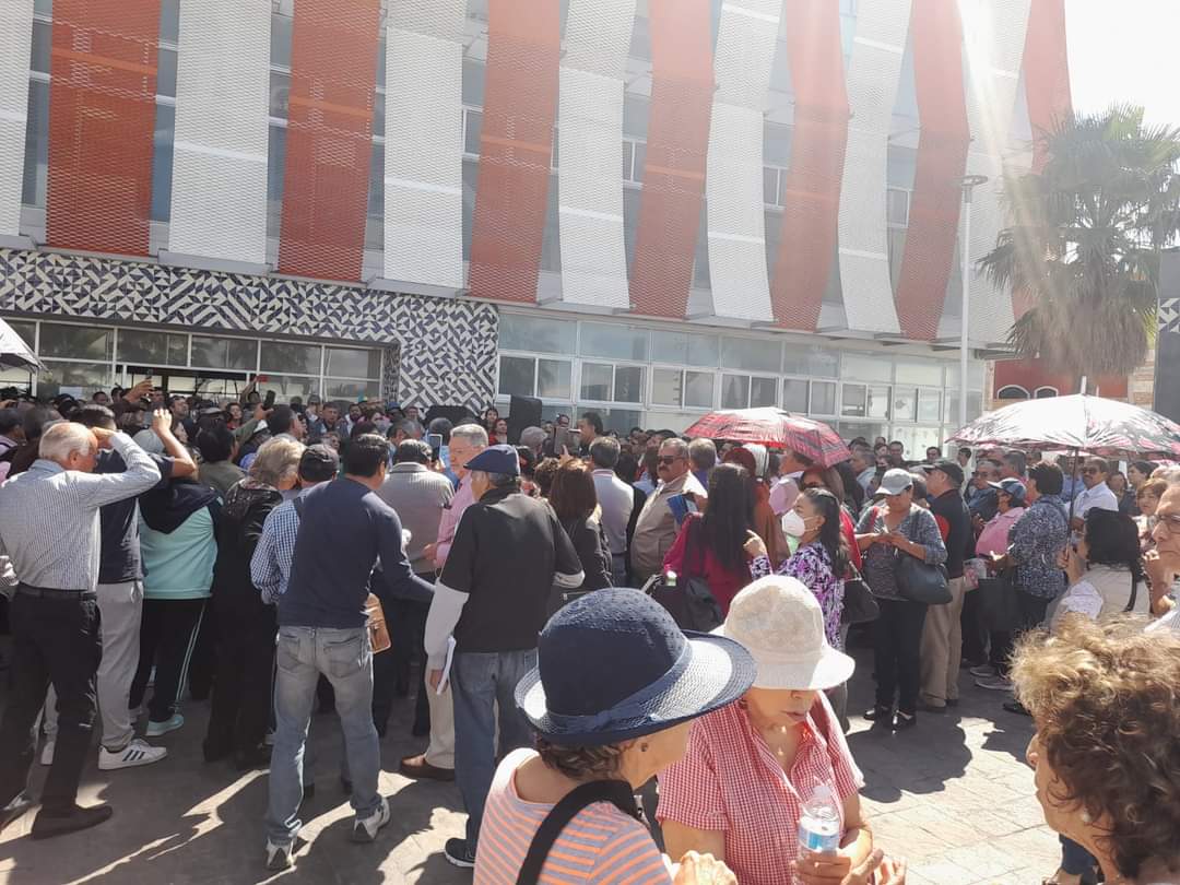 Jubilados del SNTE 51 exigen pagos atrasados desde 2021